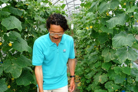 青島農園の青島さん